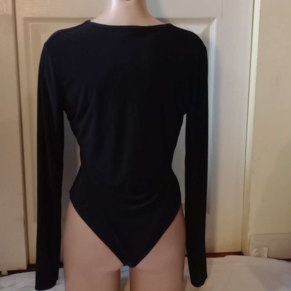 PrettyLittleThing Black Cut-Out Bodysuit, Size 12 - Picture 3 of 6